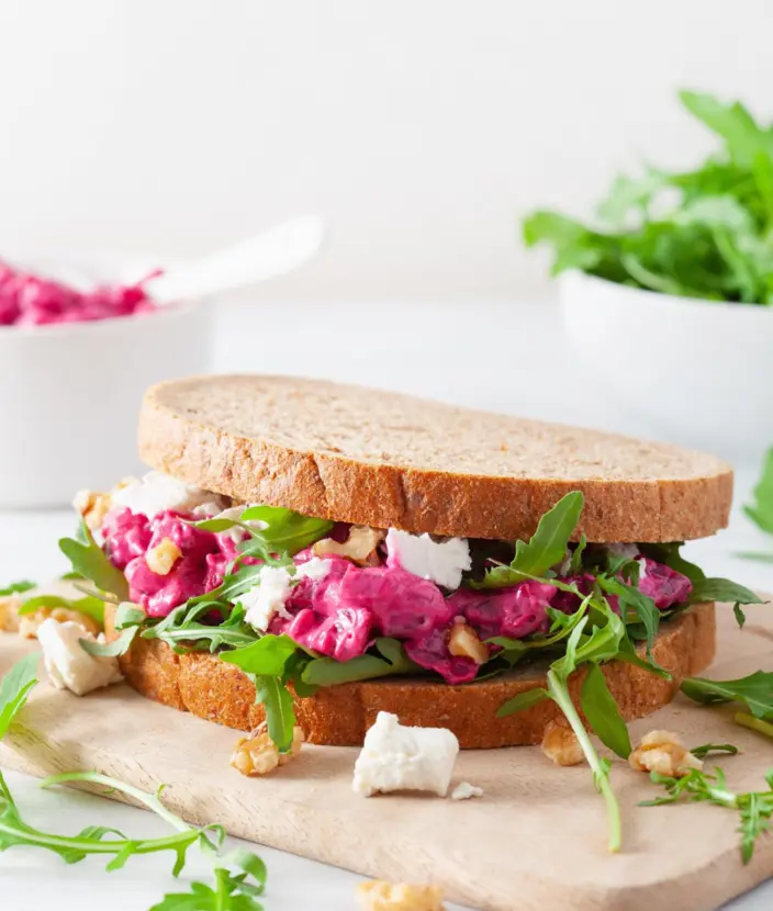 beetroot-feta-cheese-sandwich-with-walnuts-rocket (1)